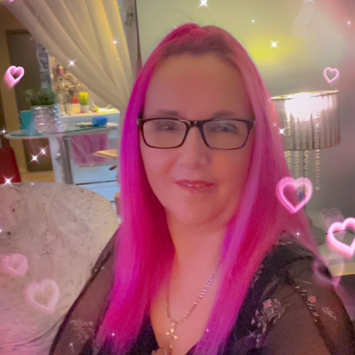 pinkmartyne