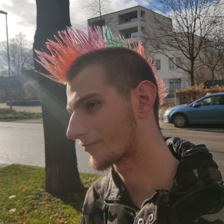 666punkisback999