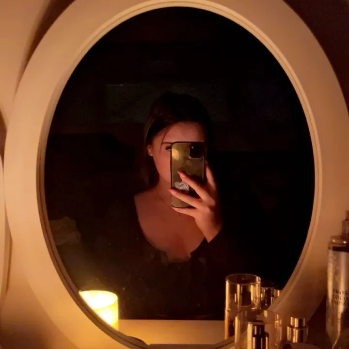 livy_.mae (@livy_.mae) - Urlebird