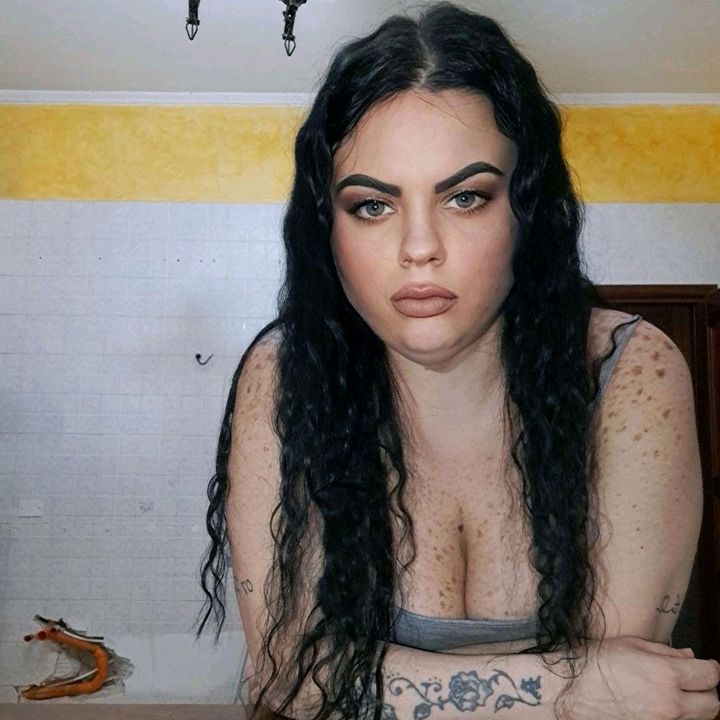 angela71872