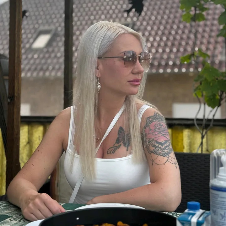 jenn_jaxxn